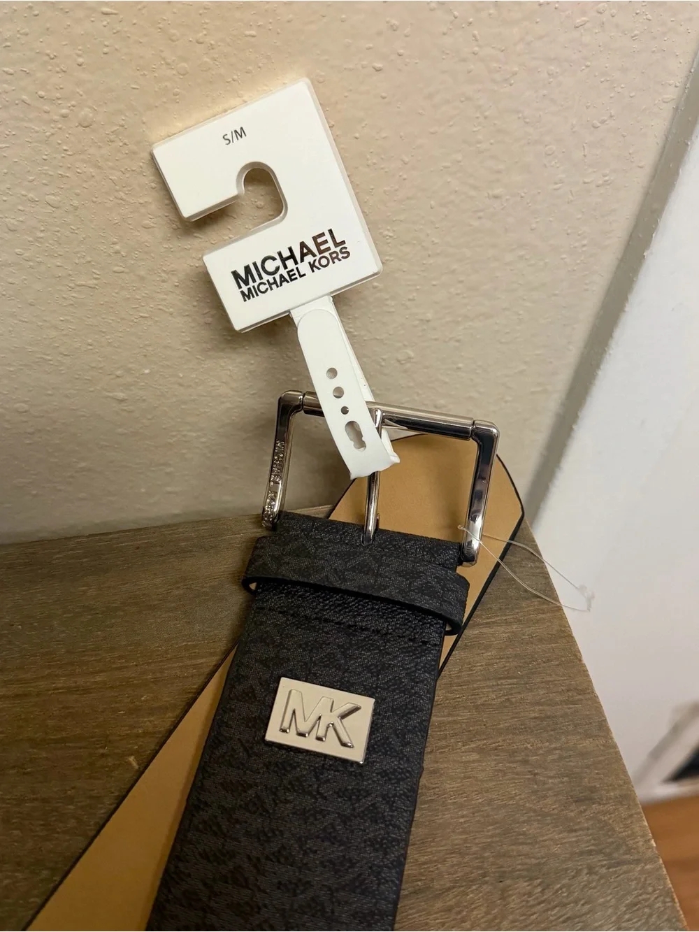 Michael Kors Women’s Black Textured Logo Plaque Belt